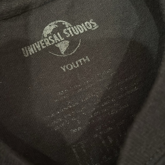 Universal Studios Marvel Spiderman tshirt - Picture 5 of 5